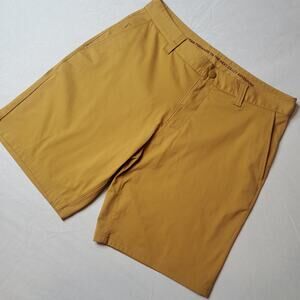 Rhone Men's Size 31 Commuter Short 9" Gold 100273